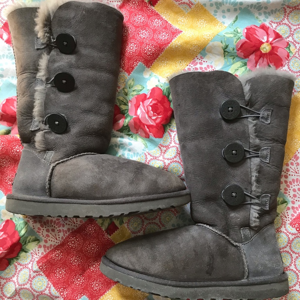 UGG Bailey Button Triplet II